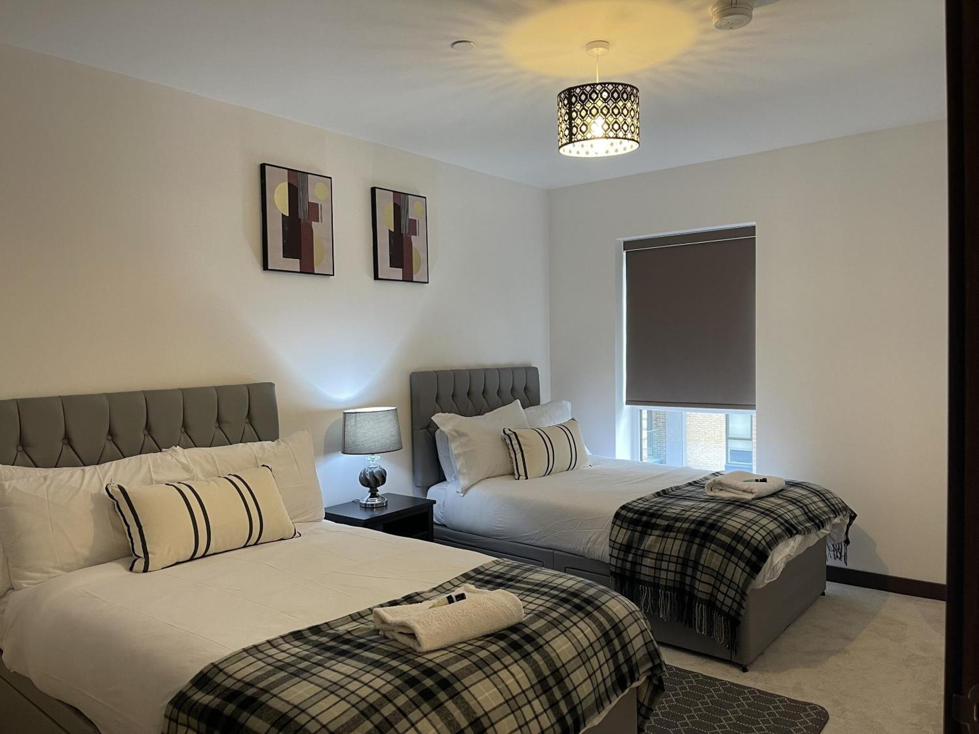 The Godfreys, Edinburgh Way, Harlow Esterno foto